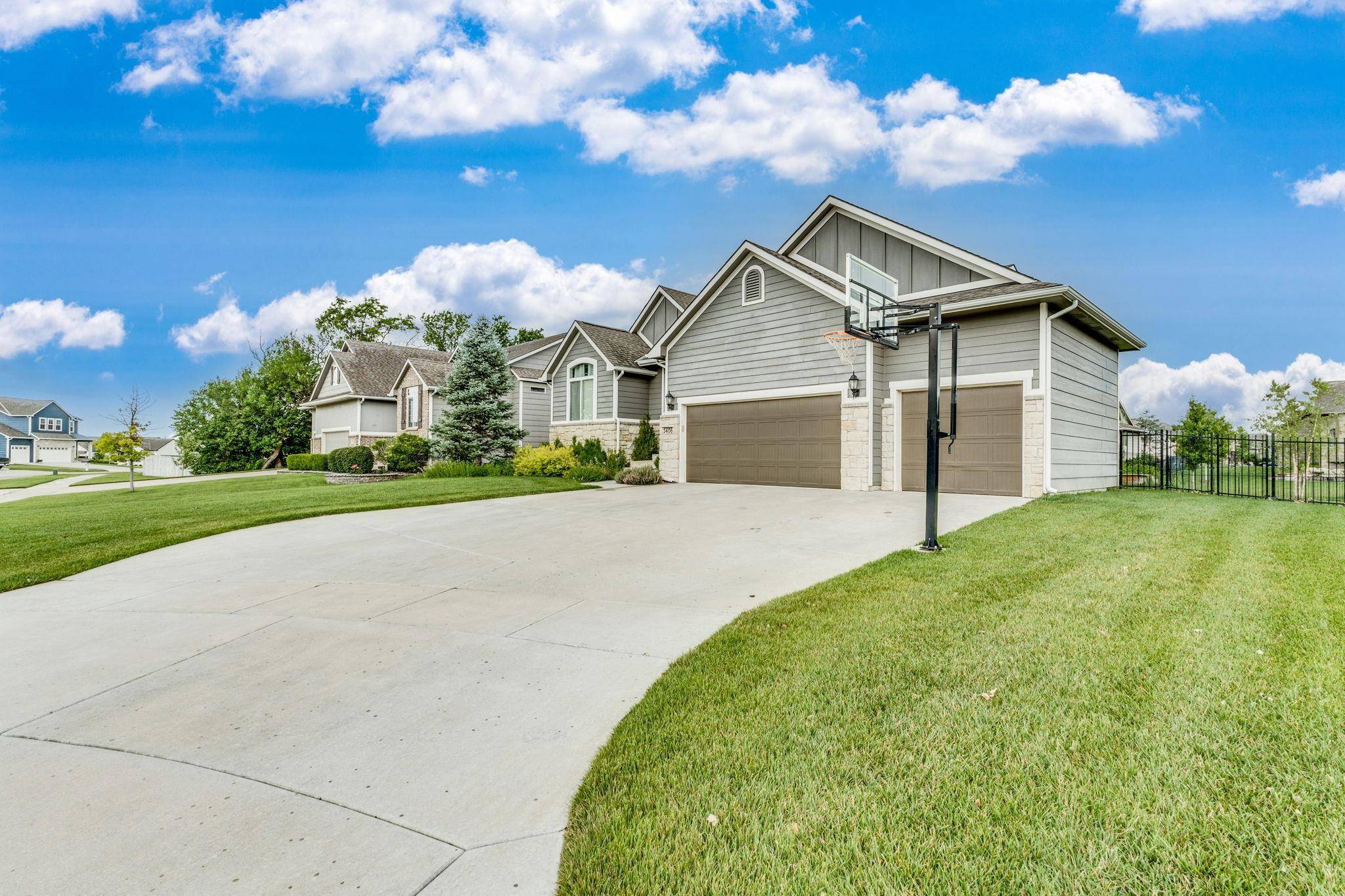 Andover, KS 67002,2406 N Silverdale St