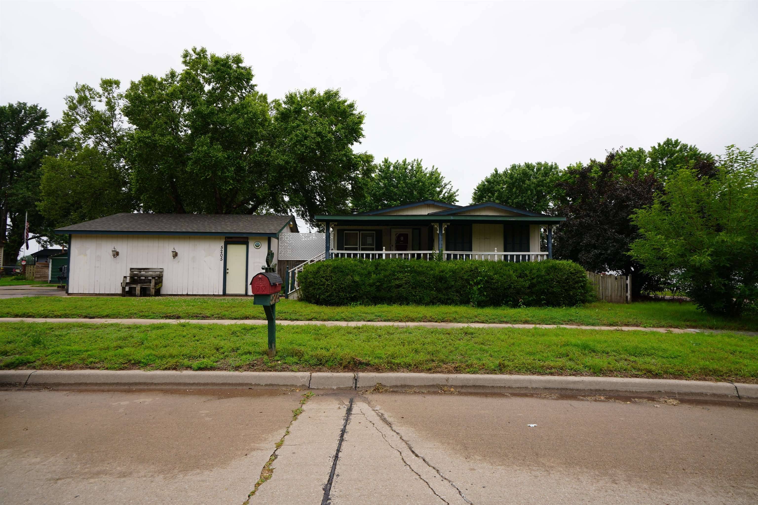 5205 S Lulu St, Wichita, KS 67216