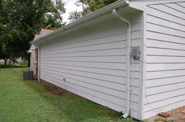 Winfield, KS 67156,1311 Loomis St