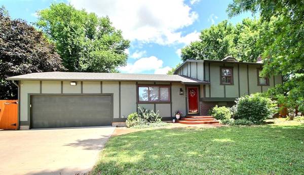 1606 TIMBERLINE DR, Rose Hill, KS 67133