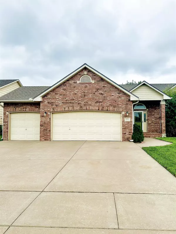 1811 S Tara Falls St, Wichita, KS 67207