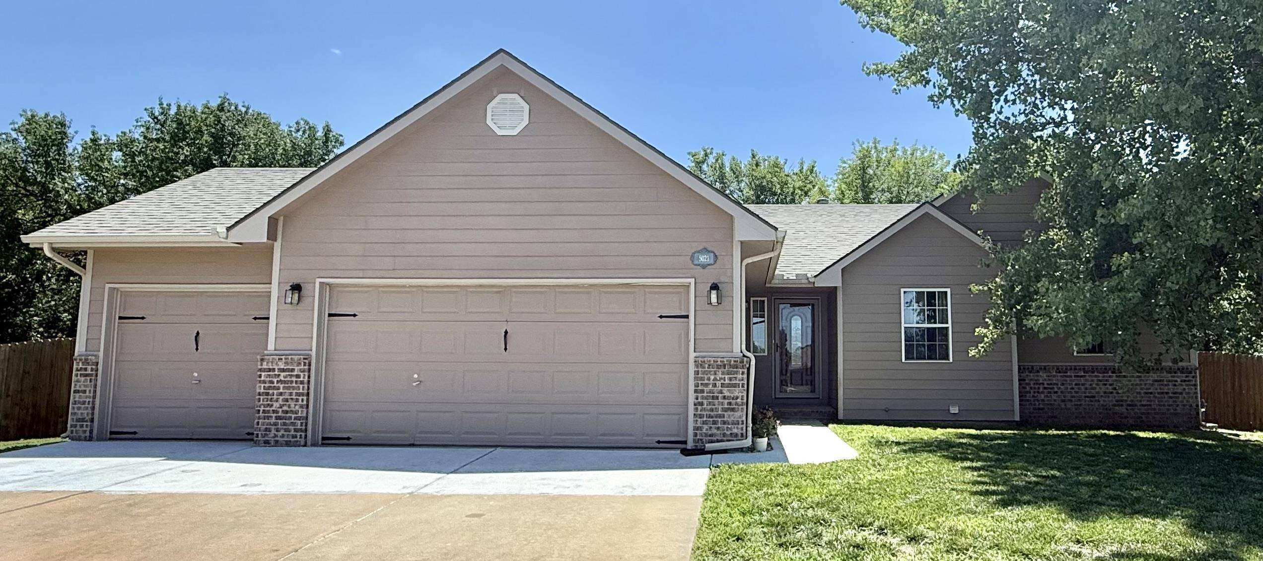 5021 E Pembrook Ct, Wichita, KS 67220