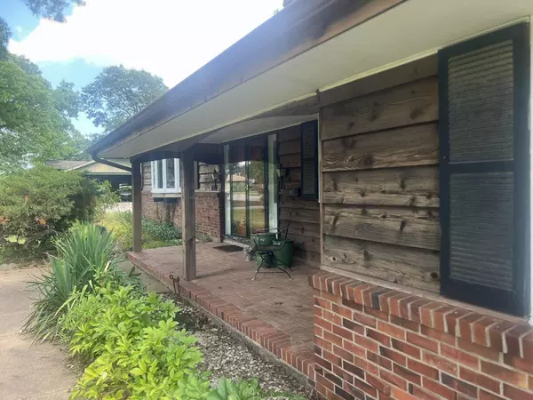 Wellington, KS 67152,422 Circle Dr