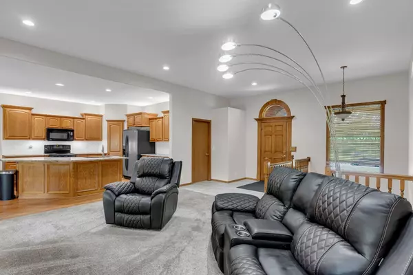 Wichita, KS 67235,141 N Forestview Cir