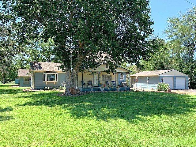 601 N Strickler Ave, Delphos, KS 67436