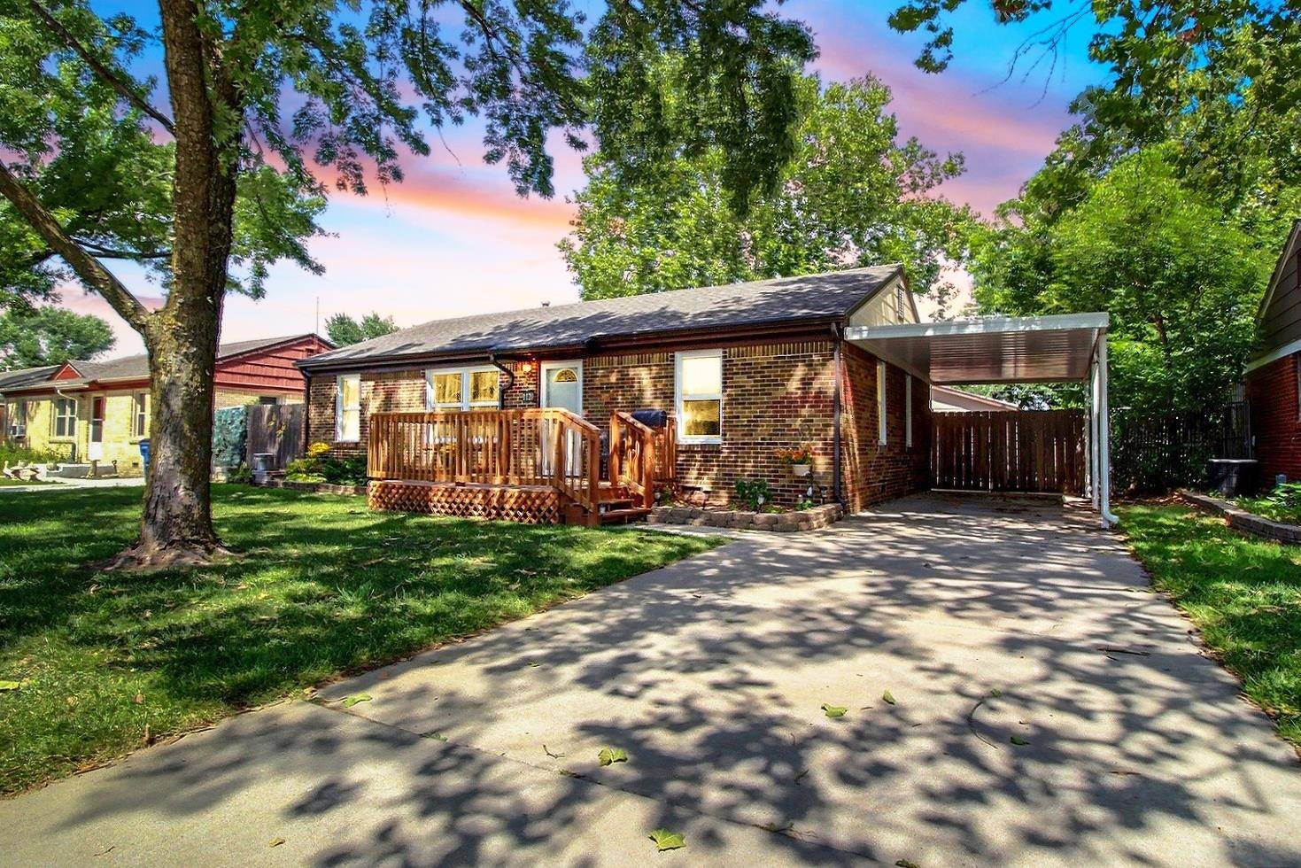 1120 N El Paso, Derby, KS 67037