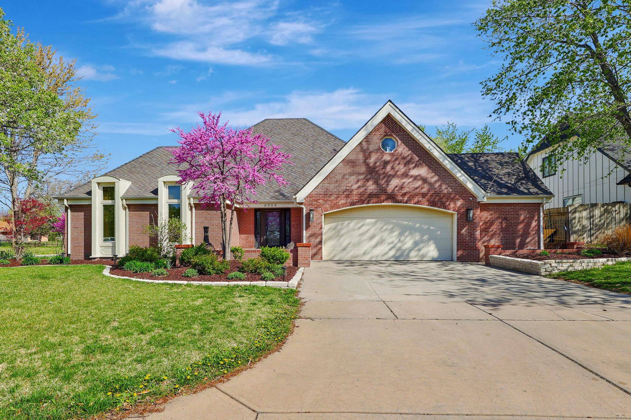 6904 E Aberdeen, Wichita, KS 67206