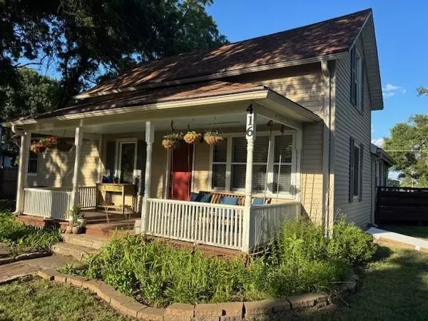 Bennington, KS 67422,416 N Lincoln St