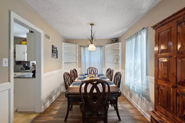 Hutchinson, KS 67501,214 W 15th