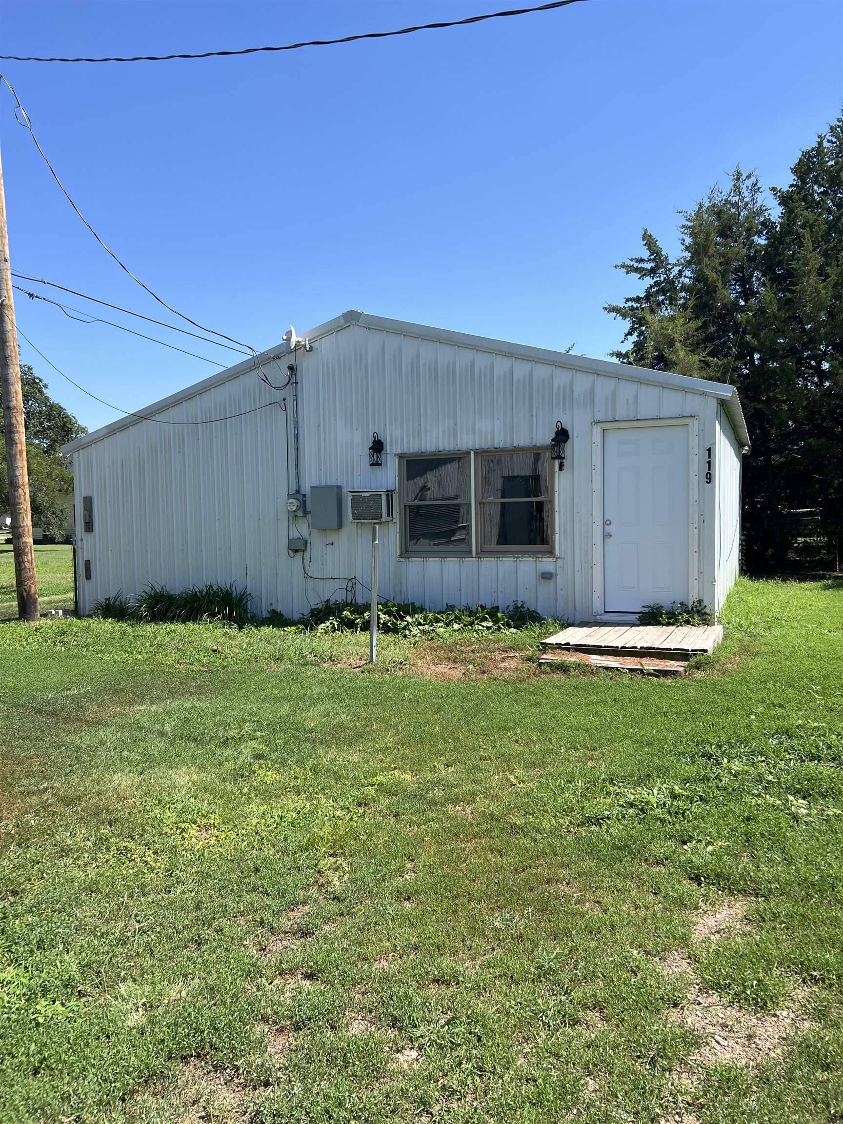 119 W AVENUE E, Partridge, KS 67566