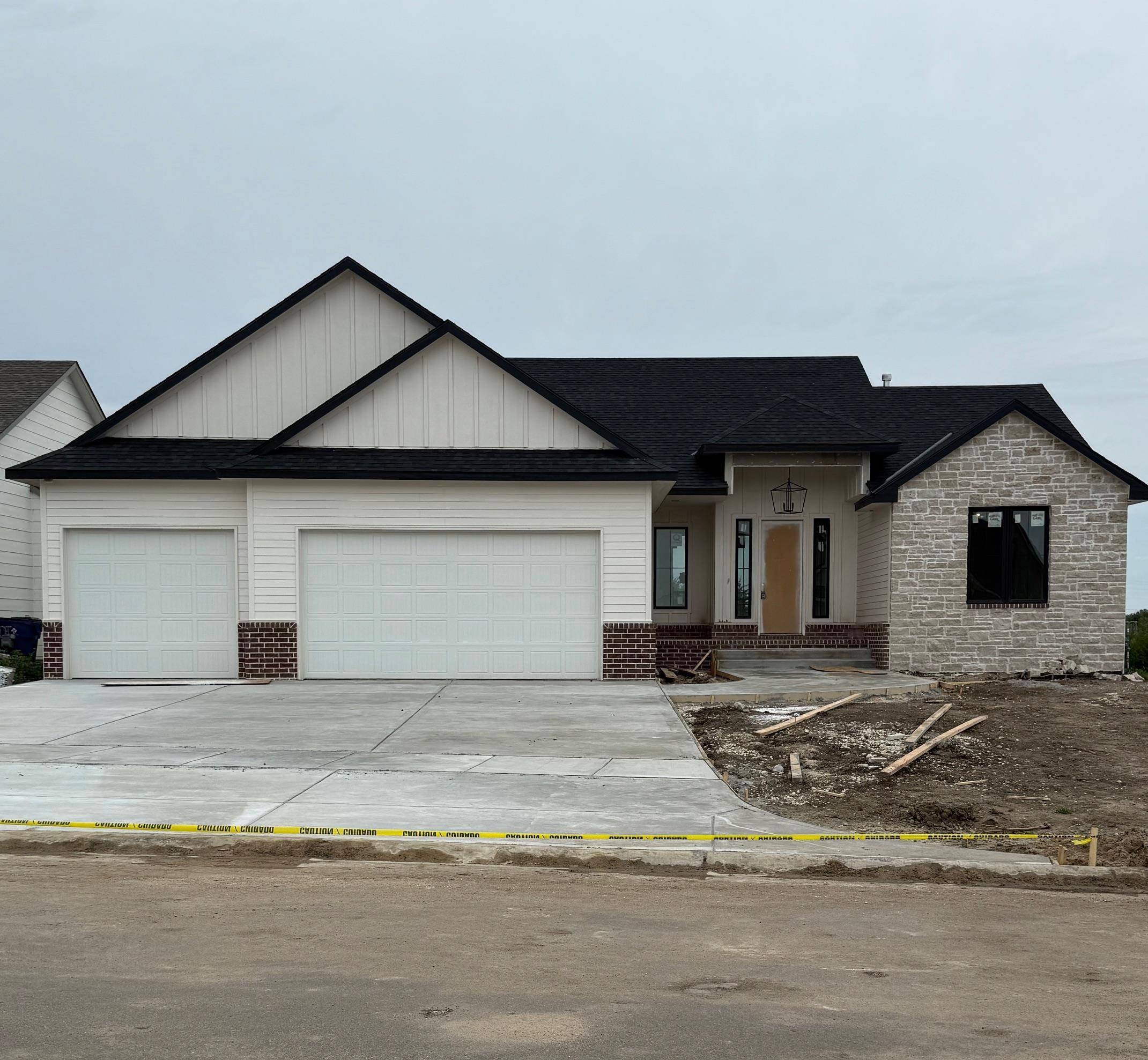 3251 N Bedford St, Wichita, KS 67226