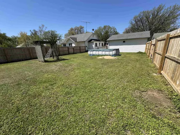 Winfield, KS 67156,1502 E 12th Ave