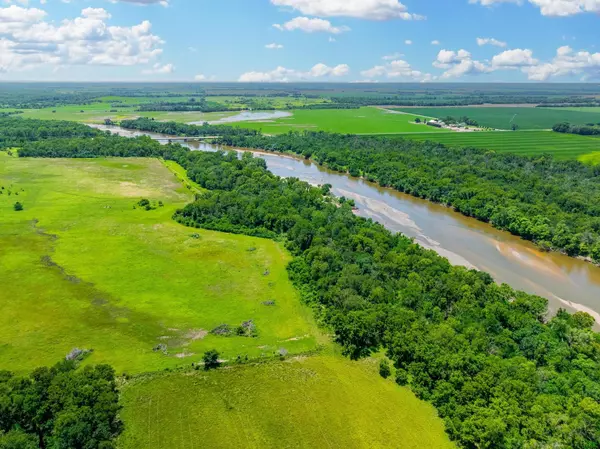 Udall, KS 67146,0000 N River