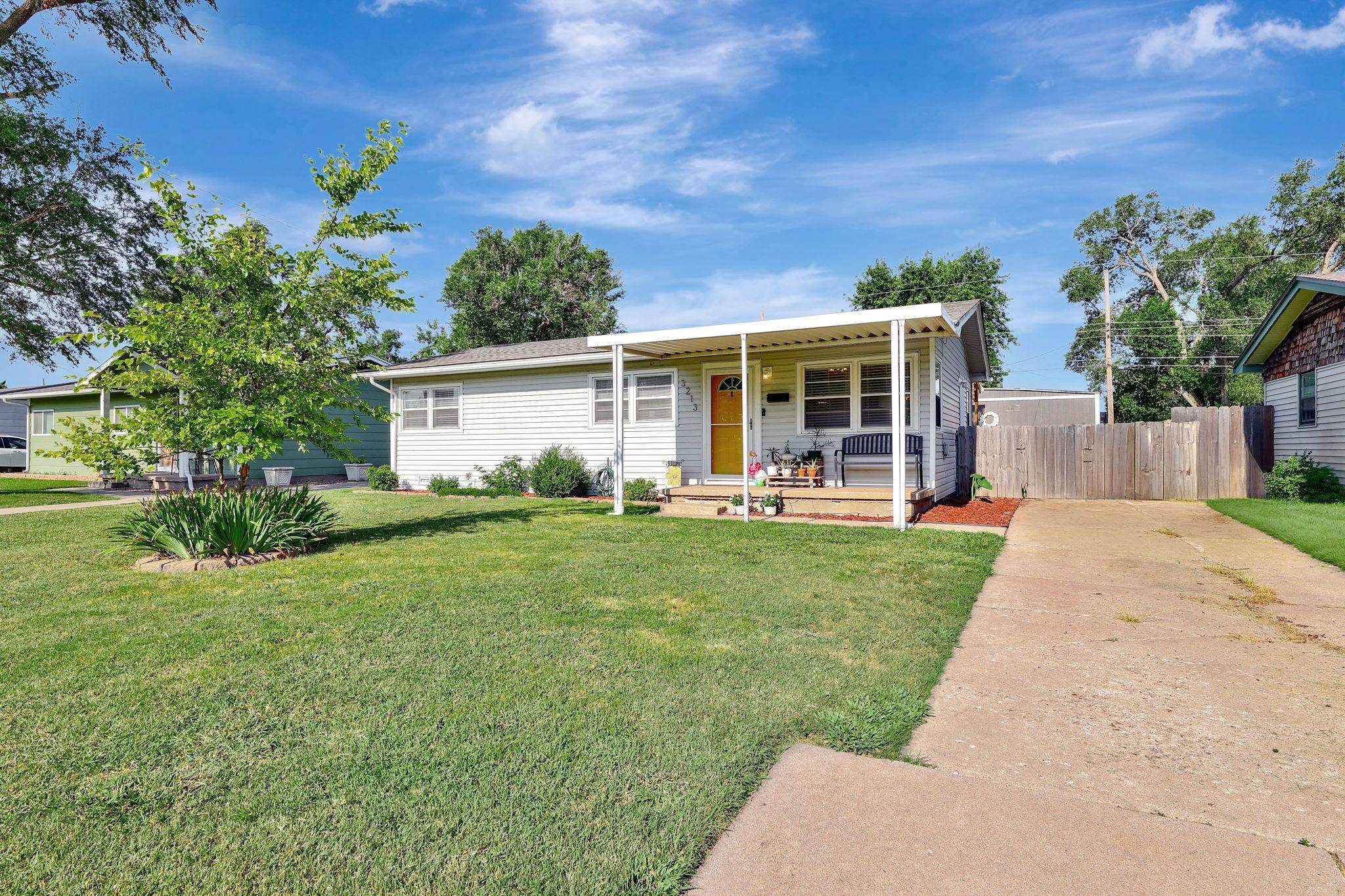 3213 S Everett St, Wichita, KS 67217