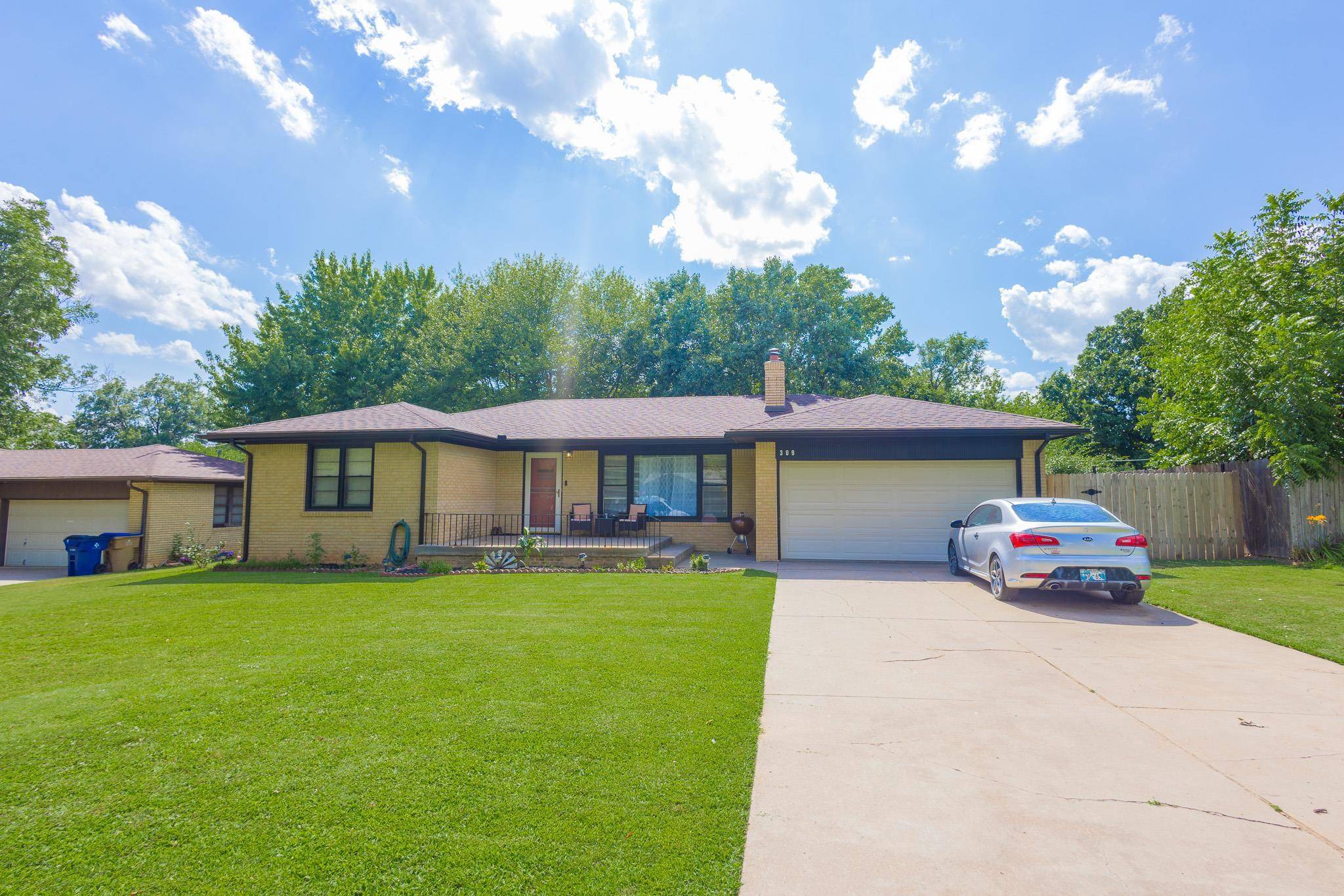 309 S Gorin Ave, Clearwater, KS 67026