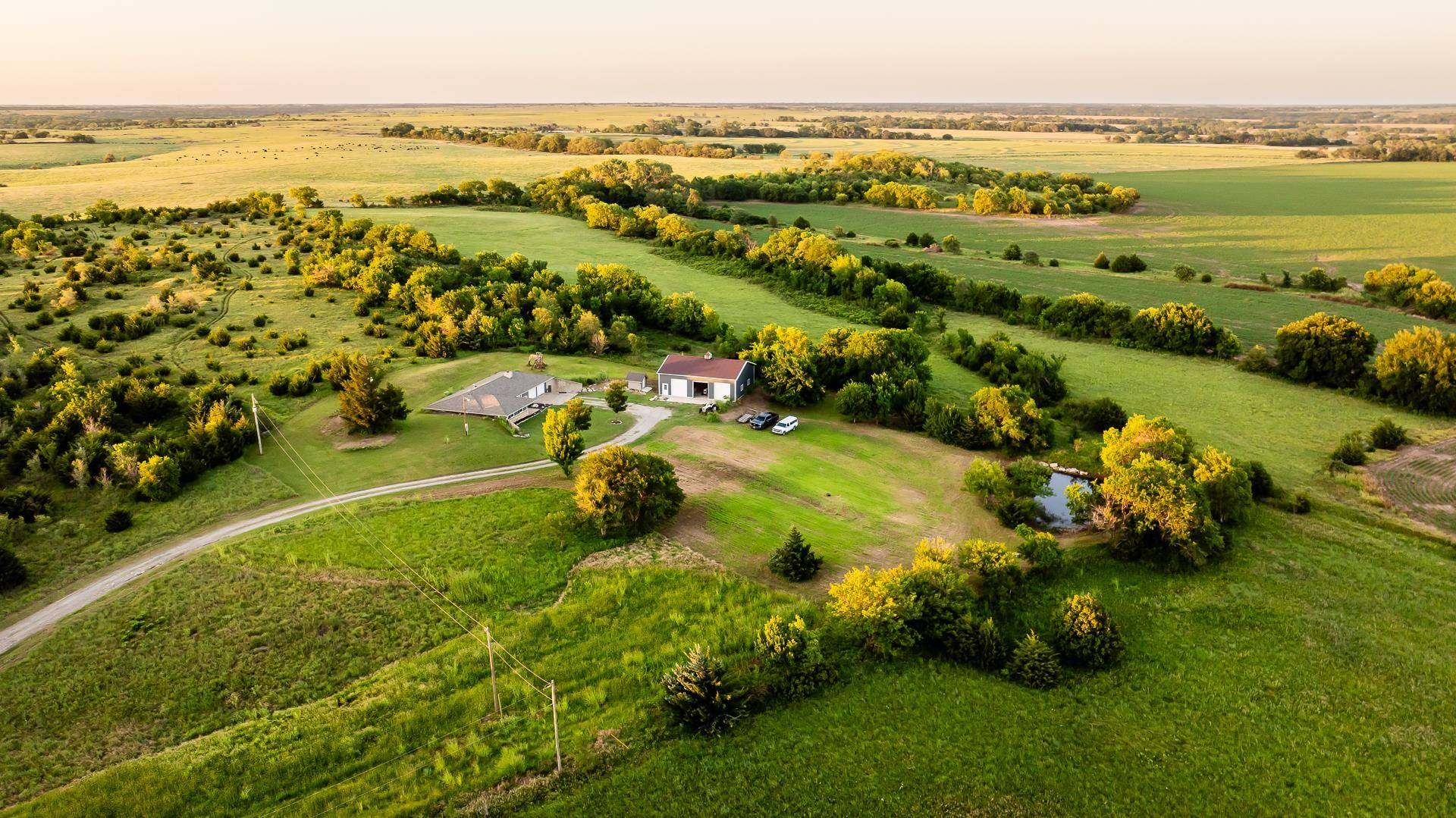 9390 26th Rd, Rock, KS 67131