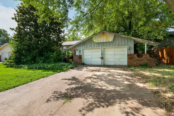 Wichita, KS 67208,5801 E 17th St N