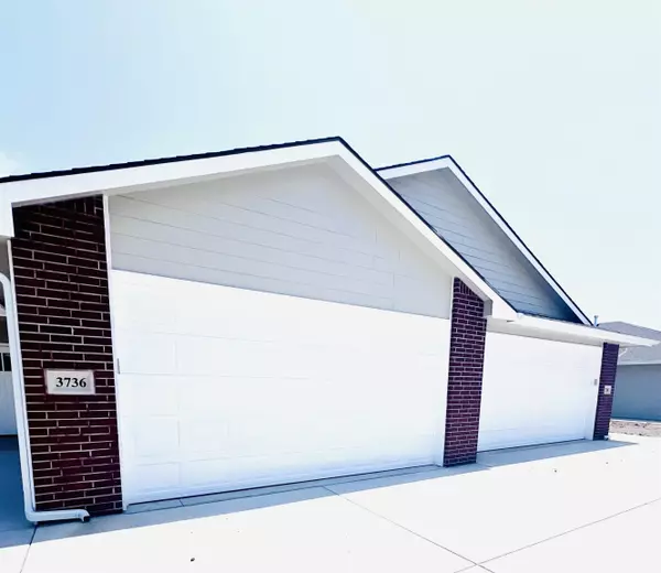 Wichita, KS 67215,3736 S Bluelake Street