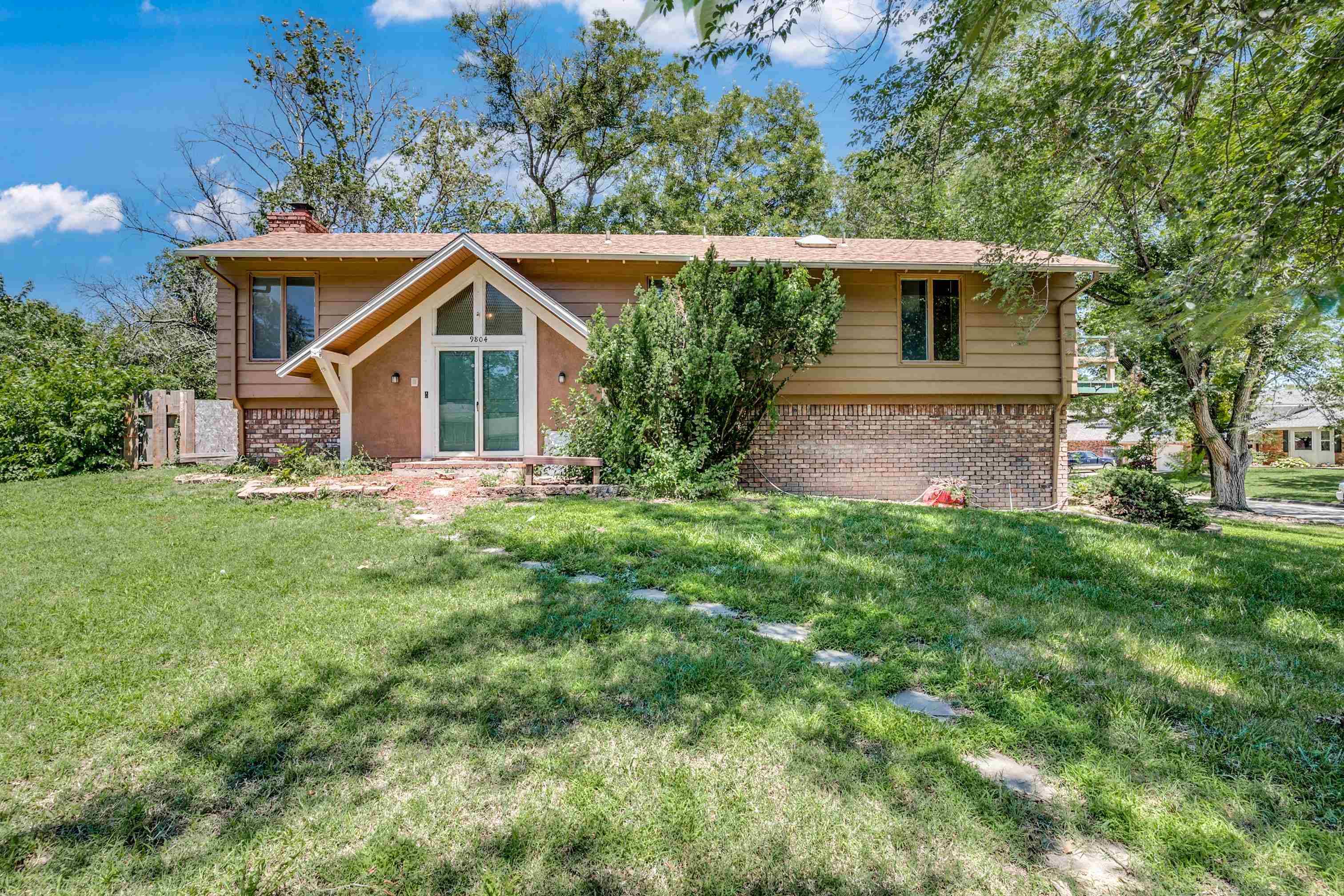 Wichita, KS 67212,9804 W 12th St N