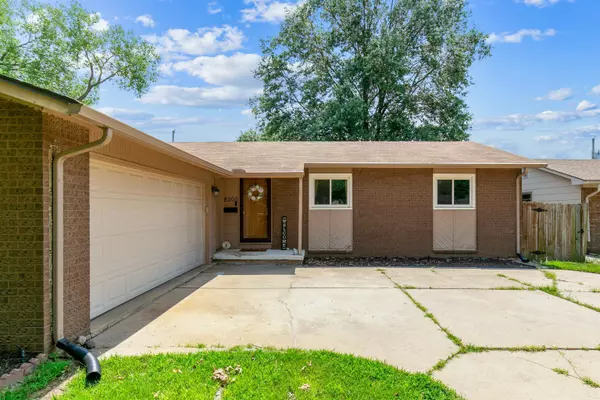 Wichita, KS 67207,8205 E Grail St