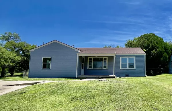 2268 N Erie Ave, Wichita, KS 67219