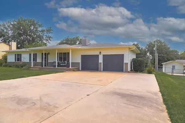 Arkansas City, KS 67005,713 S Boyer Rd