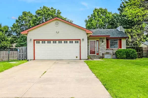 620 E School St,  Rose Hill,  KS 67133