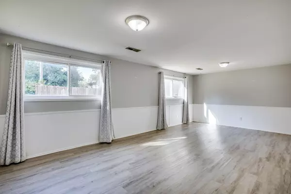 Wichita, KS 67212,9221 W Suncrest St
