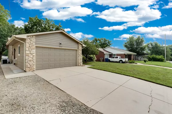 Derby, KS 67037,302 E Kay St