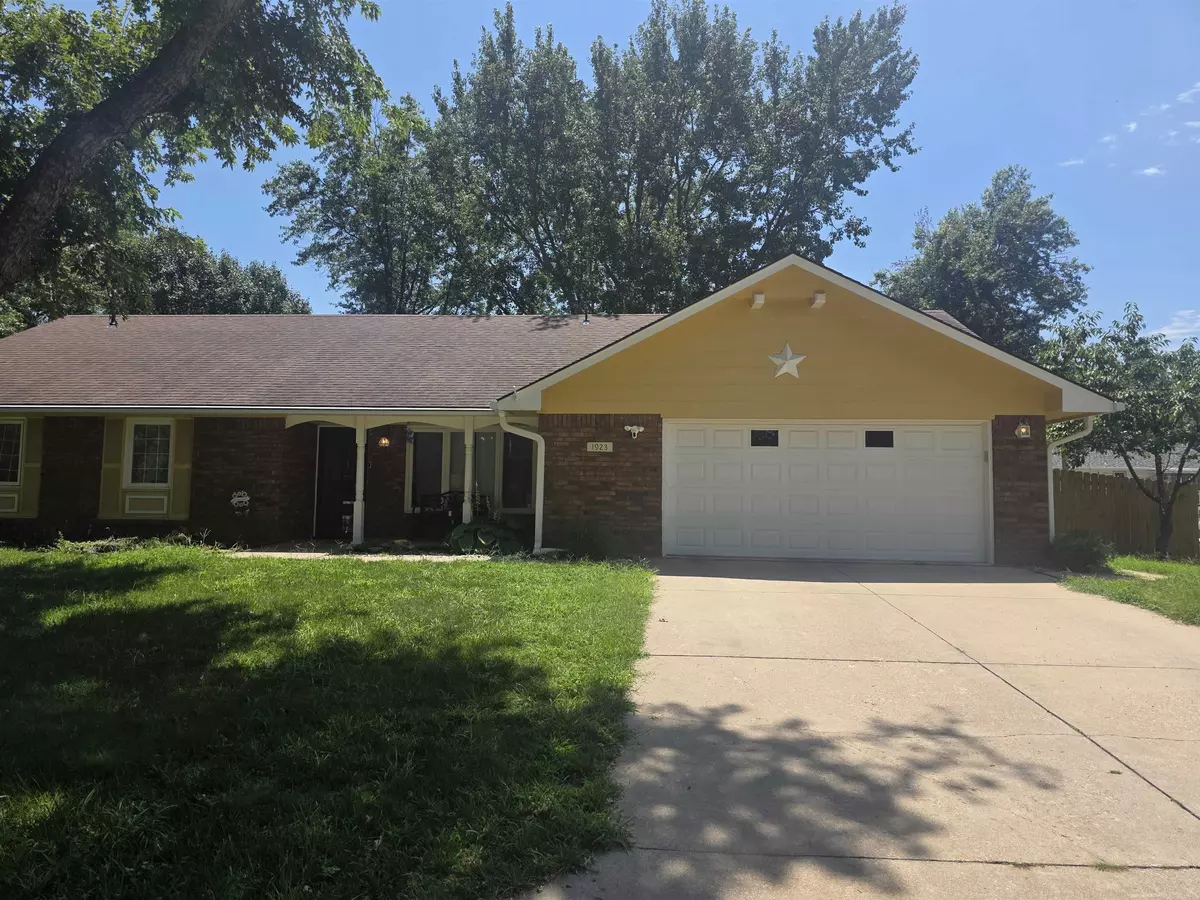 Winfield, KS 67156,1923 E 13th Ave