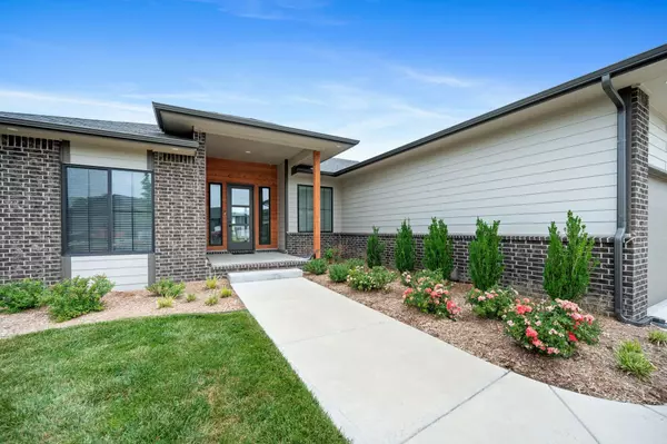 1100 Summerchase, Derby, KS 67037