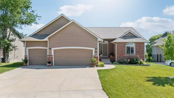 207 W Capstone Ct, Andover, KS 67002