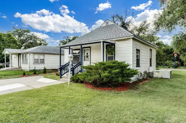 Valley Center, KS 67147,116 W 5th St