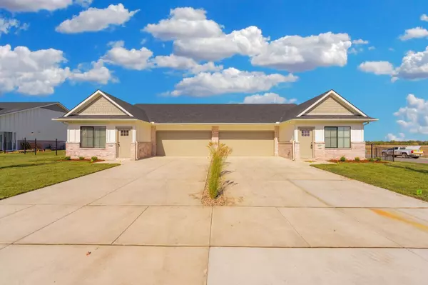 2424 E Elk Ridge Ave, Goddard, KS 67052