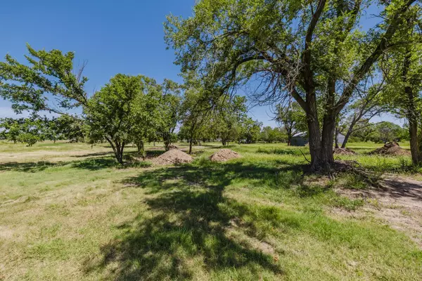 Wichita, KS 67204,1+/- Acre on W 53rd St N