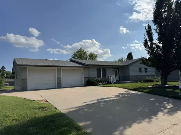 418 Bradley, Ellsworth, KS 67439