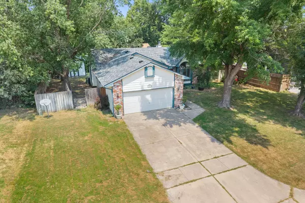 Wichita, KS 67212,10820 W Shade Ln