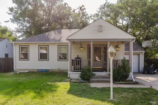 Wichita, KS 67208,821 N Pinecrest