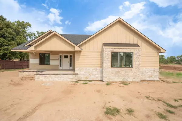 502 W Cherry Oaks St., Cheney, KS 67025