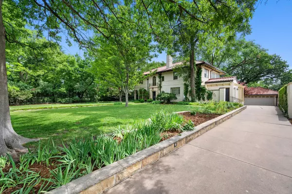 Wichita, KS 67208,334 N Crestway