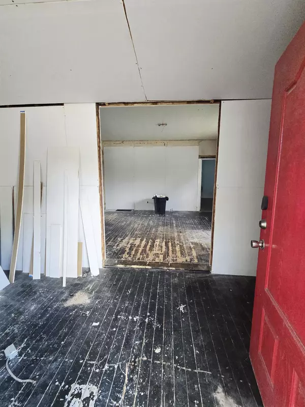 Arkansas City, KS 67005,519 S B St