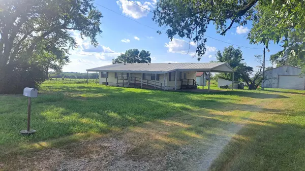 488 60th Rd, Toronto, KS 66777