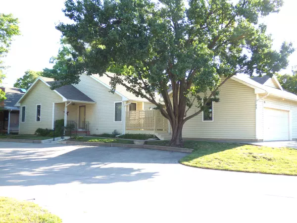 9111 W 21st St N Apt 25, Wichita, KS 67205