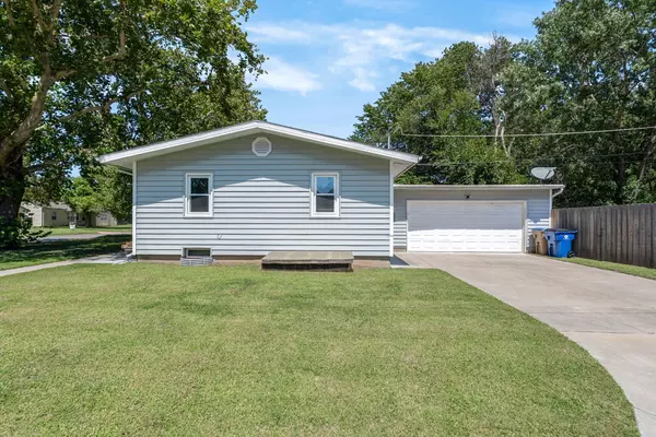 Valley Center, KS 67147,300 N Colby Ave