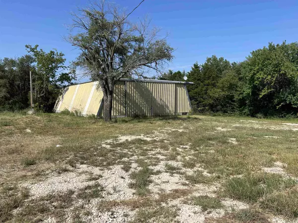 11830 SW 150th St, Augusta, KS 67010