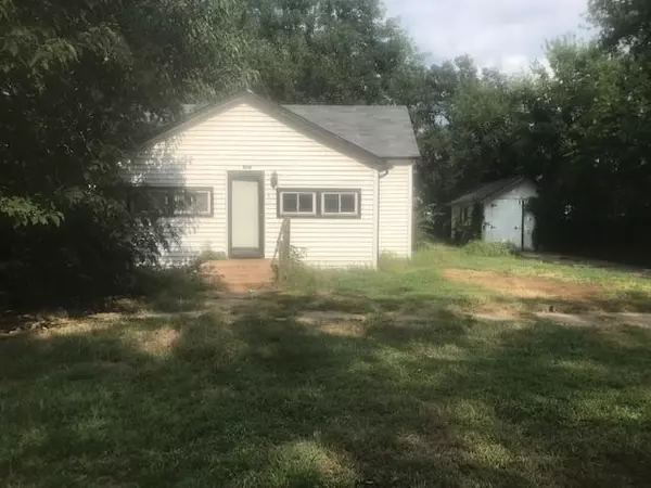 516 N Lincoln St, Belle Plaine, KS 67013