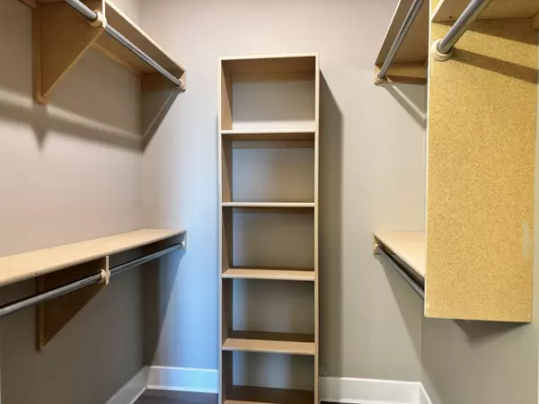 Wichita, KS 67210,2702-2704 Greenleaf Cir.