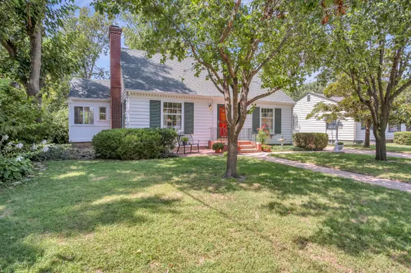 717 Grandview Ave, Newton, KS 67114