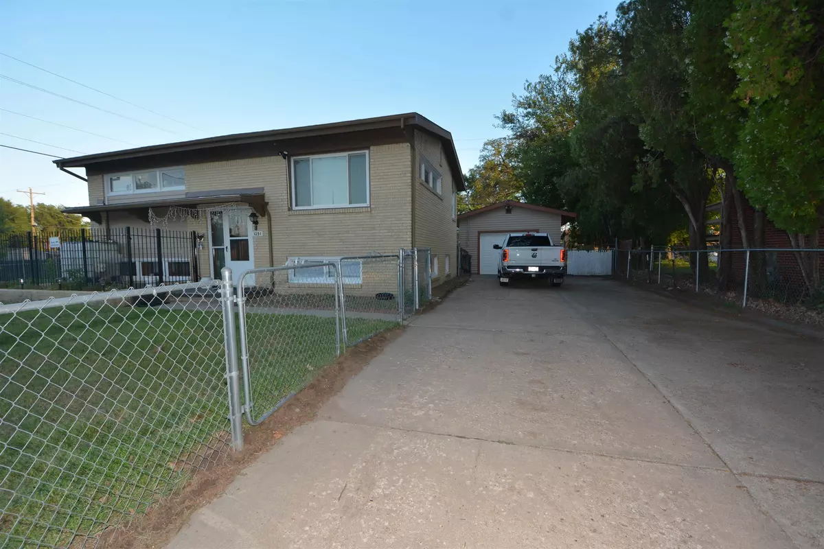 Wichita, KS 67216,1251 E Fortuna St