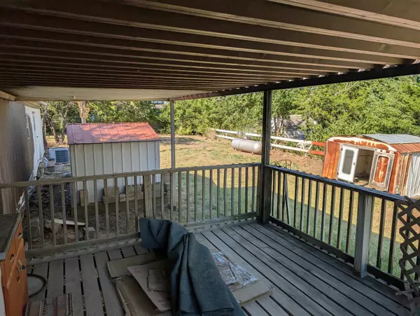 Salina, KS 67401,7376 W Frontier Rd